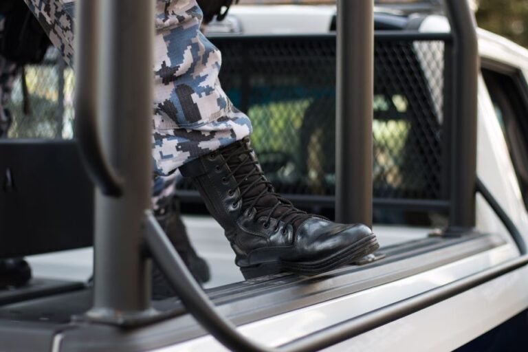 What Are the Best Boots for Police Officers? A Comprehensive Guide What Are the Best Boots for Police Officers? A Comprehensive Guide